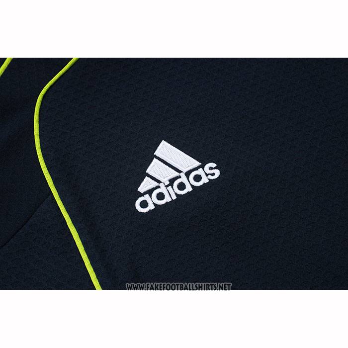 Tracksuit
 Real Madrid Short Sleeve
 2025-2026 Blue
 - Shorts
